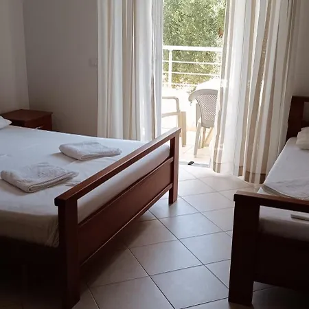 El Doro 아파트호텔 *