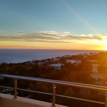 El Doro Apartahotel Dhërmi